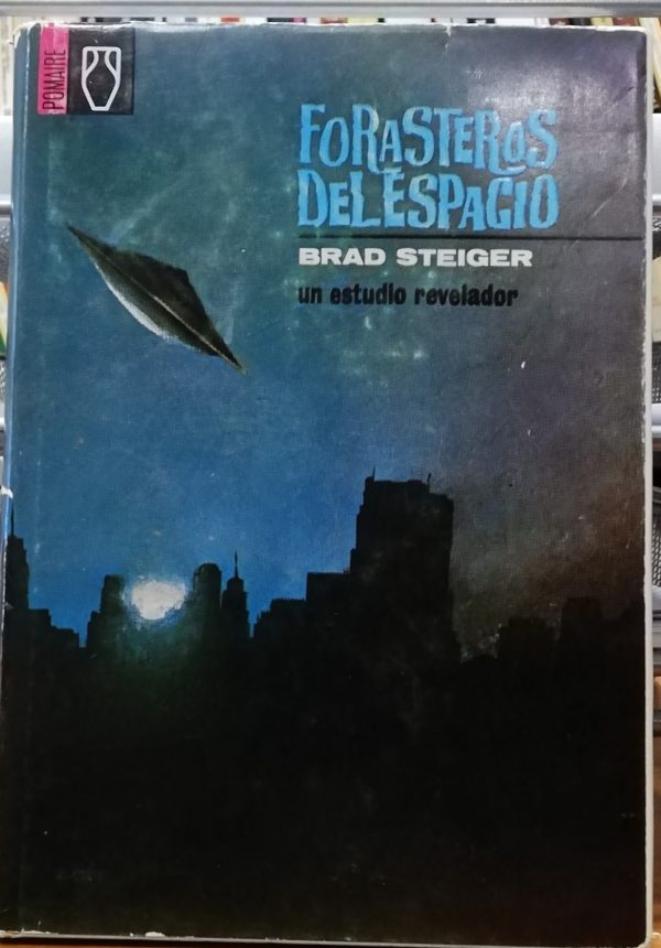 Forasteros del espacio